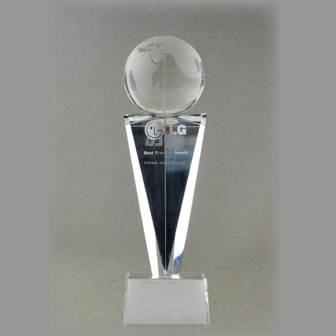 upload/0M6A9384 copy.jpg